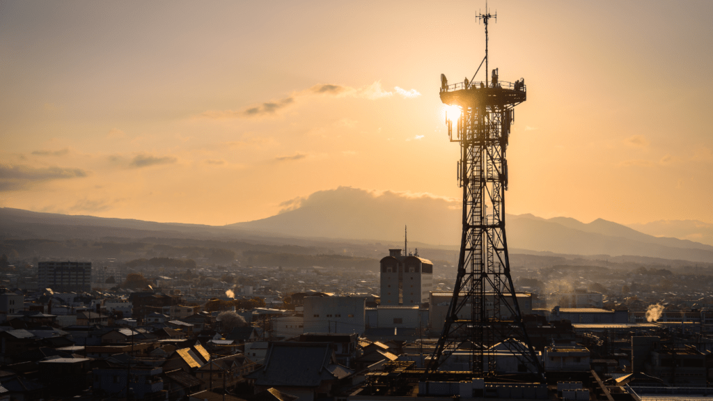 image of a 5g tower