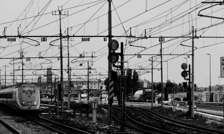 how air conditioner uy48lo works in house